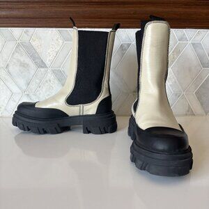 Ganni Size 38/8 Mid Tall White Combat Boot Pull On Chelsea Lug Sole Ankle Placid